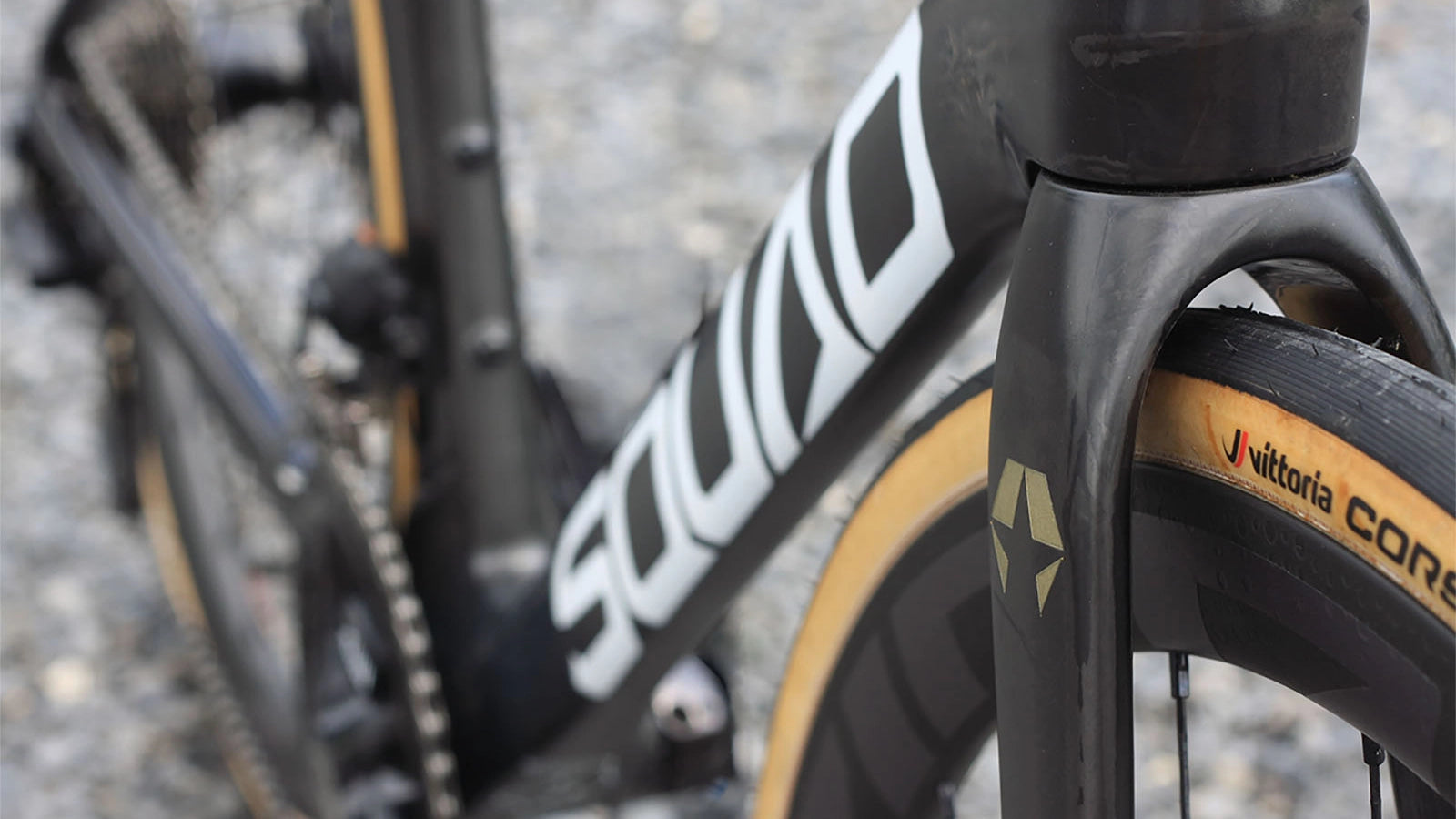 Squad Fantom Natural Carbon Fiber downtube, Shimano Dura Ace, Superlight Road bike, Climbing bike, High performance, road bike, made in Canada